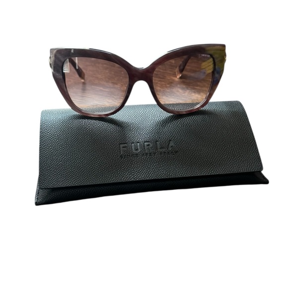 Furla Accessories - Furla Plum Marble Oversized Cat Eye Sunglasses with Gold Arch Logo w/case nwot